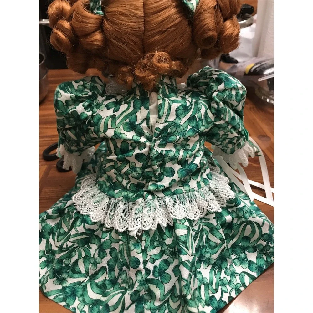 Betty Jane Carter Doll Goebel‎ 1995 1426/2000 St Patrick’s day clovers Irish